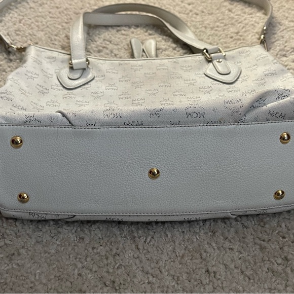 EUC MCM white leather shoulder bag crossbody purse - Picture 13 of 14
